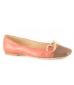 Zapato mocasín con cadena en color coral