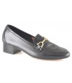 Mocasín con estribo en piel de color negro