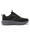 Deportivo color negro piso gris oscuro