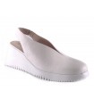 Zapato corte salón con cuña en color blanco