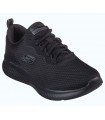 Deportivo negro con suela negra y cordones