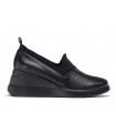 Zapato mocasín de cuña en piel negra