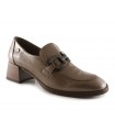 Mocasín con adorno en piel taupe