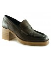 Zapato mocasín para mujer de tacón medio