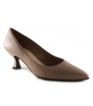 Zapato salón en piel nude de tacón fino