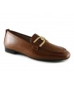 Zapato mocasín con detalle en la pala