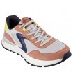 Deportivo combinado con cordones.