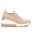 Deportivo mujer beige Xti elástico con cuña de media altura