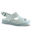 Sandalias con velcro en blanco