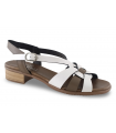 Sandalia de tiras cruzadas en blanco y taupe