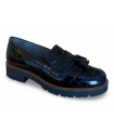 Mocasín con borlas negro.