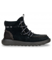 Botines con cordones en color negro.