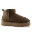 Botas australianas arena con plataforma ligera. Piel serraje.